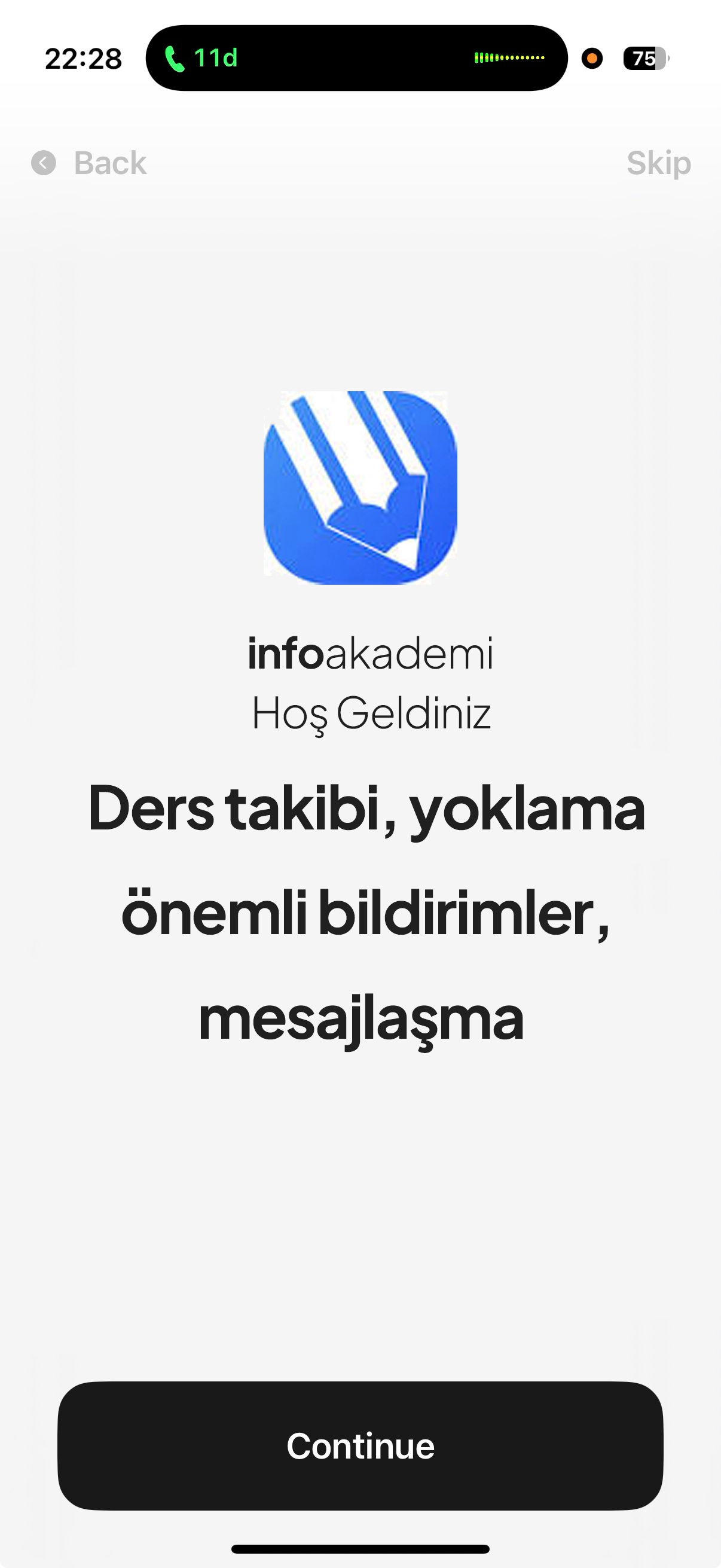 Info Akademi ders takibi mobil ekranı