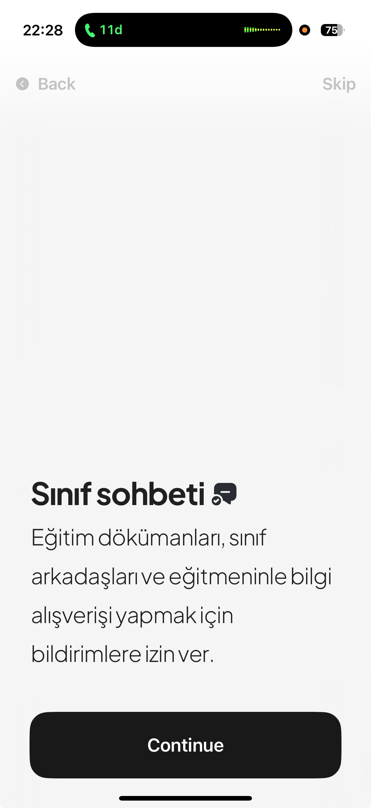 Info Akademi sınıf sohbeti mobil ekranı